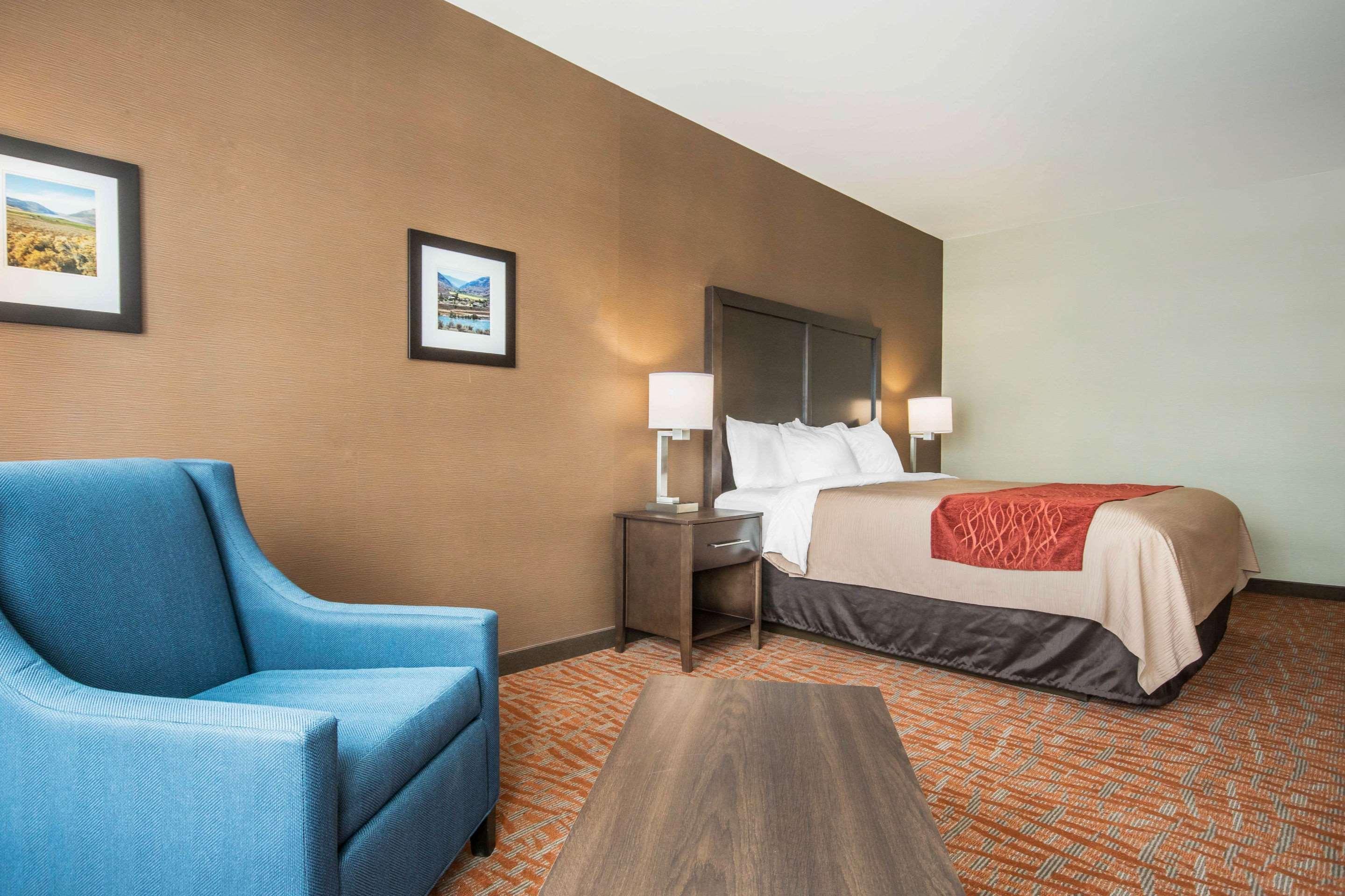 Comfort Inn & Suites מריט מראה חיצוני תמונה