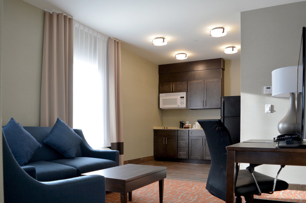 Comfort Inn & Suites מריט מראה חיצוני תמונה