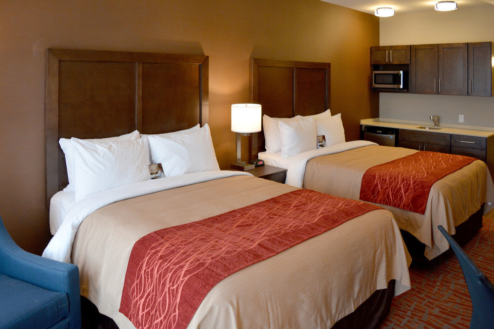 Comfort Inn & Suites מריט מראה חיצוני תמונה